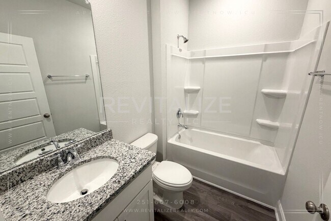 Building Photo - New Construction 4 Bed 2 Bath Cottage in Spanish Fort