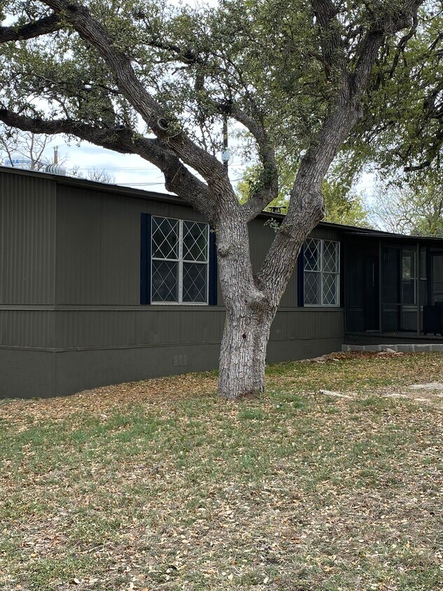 Foto principal - 711 13th St