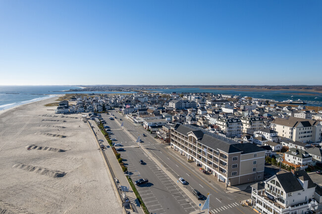 Aerial Photo - Sea Spray Condominiums