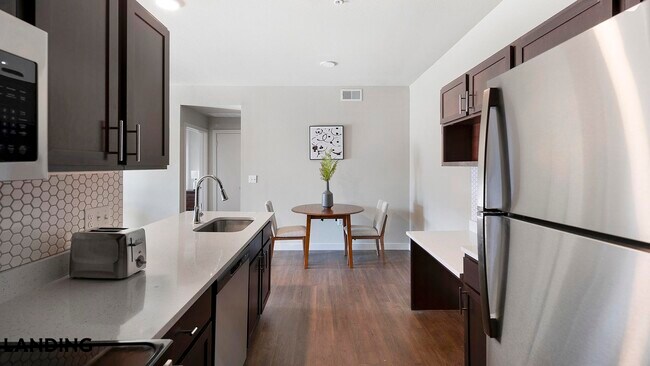 Foto del edificio - 3833 Manson Pike