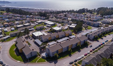 Pacifica Park Apartments Photo