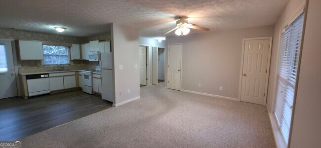 Foto del edificio - 3813 N Bogan Rd