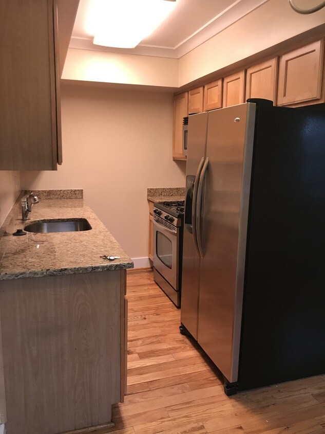 Primary Photo - 2615 4th St NE