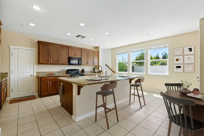 Foto del edificio - 18309 Millbrook Ave