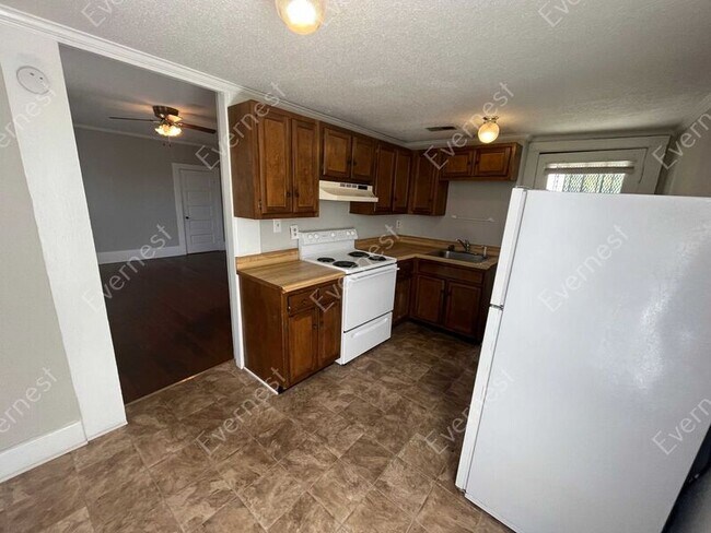 Building Photo - 510 Fortwood Pl