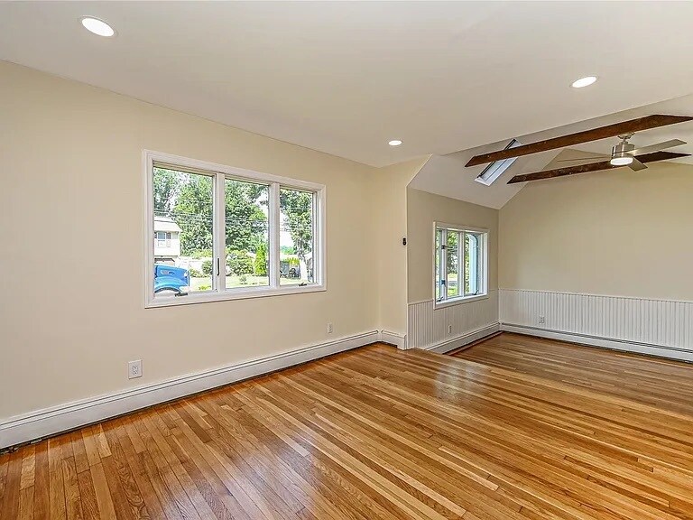 1027 Saint Johnland Rd, Kings Park, NY 11754 House Rental in Kings