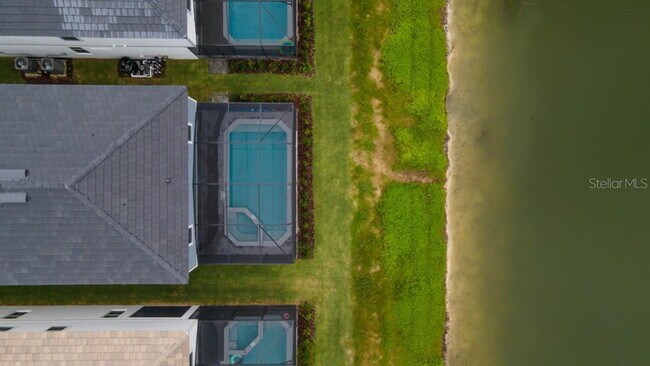 Foto del edificio - 7215 Oakmoss Loop