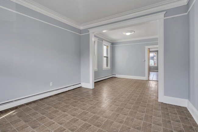 Foto del edificio - 42 GREENVILLE Ave