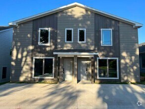 Building Photo - 2526-2600-2600 S Fannin Ave