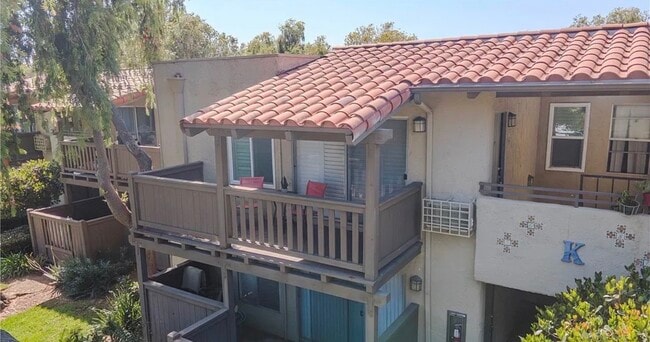 Building Photo - 1345 Cabrillo Park Dr