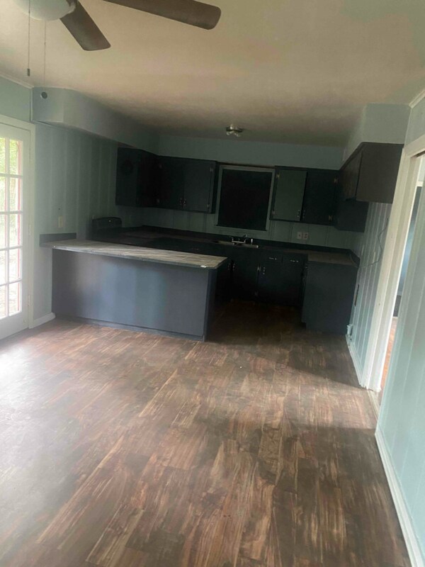Building Photo - 115 Azalea Dr