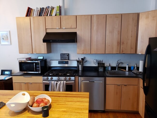 Kitchen - 10 Williams St