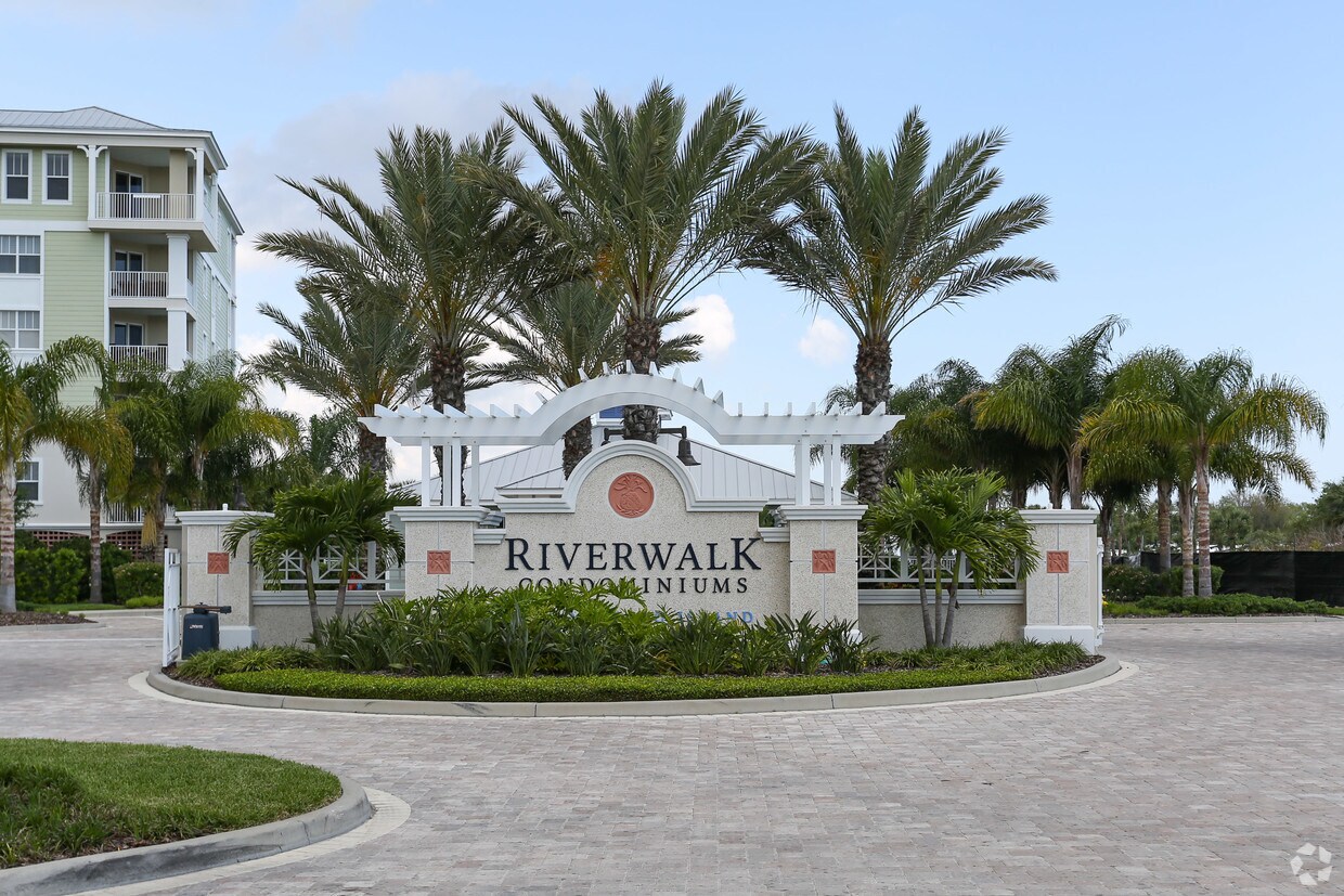 Riverwalk Condos Coronado Island Phase II Apartments in New Smyrna Beach, FL