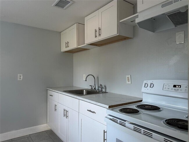 Foto del edificio - 461 89th Ave N