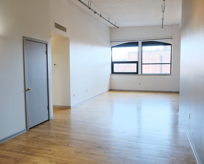 Building Photo - Water Street Commons