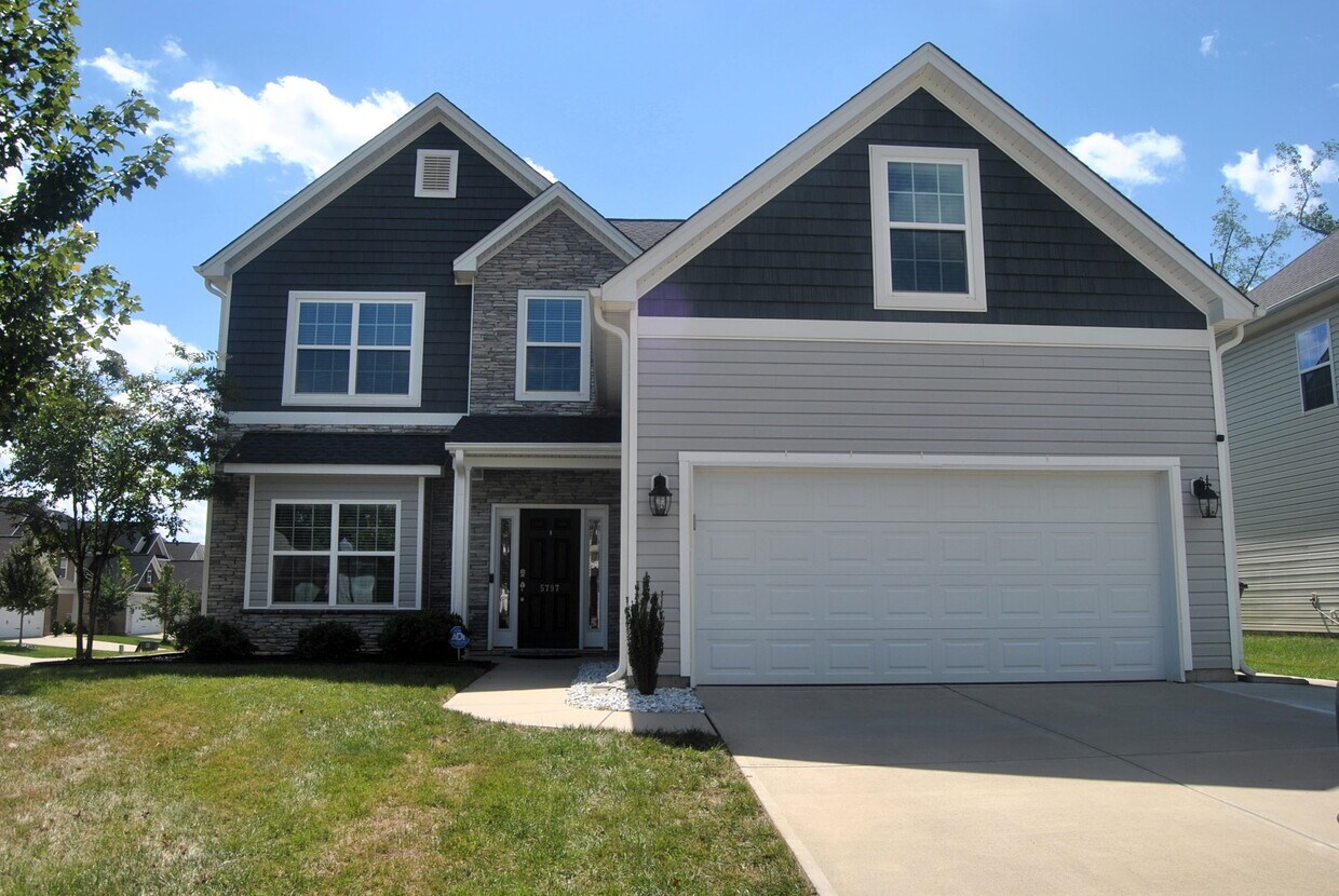 Primary Photo - 5797 Highland Grove Dr