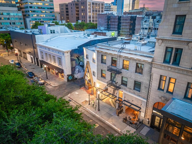 Building Photo - The Golden Lofts