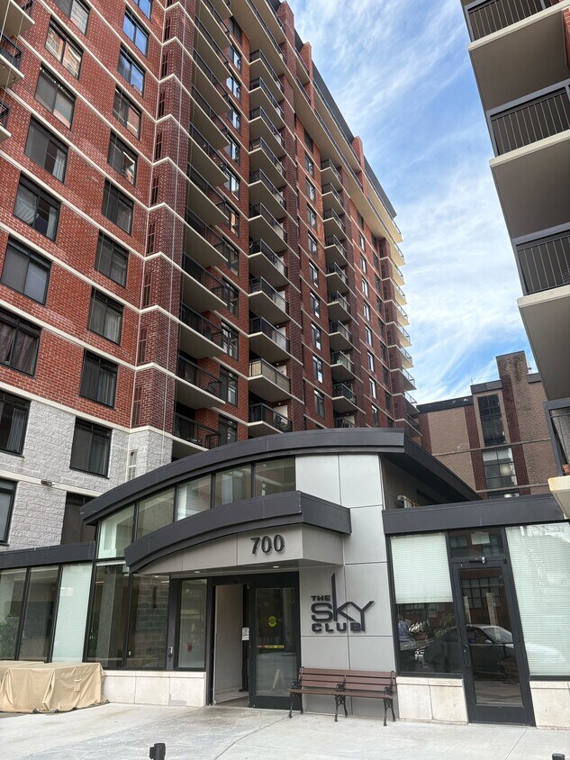 Foto del edificio - 700 1st St