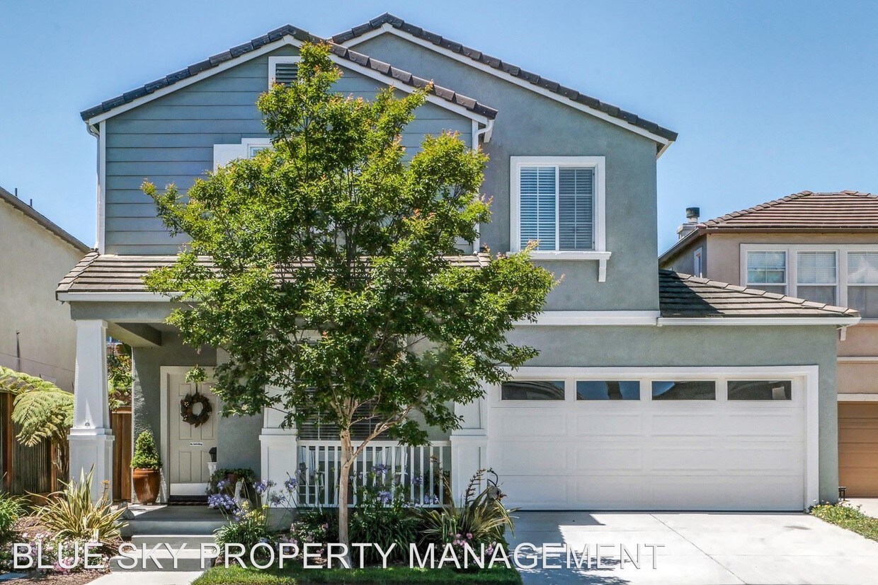 4 br, 2.5 bath House 61 Villa Street House Rental in Watsonville