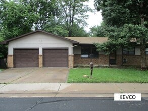 Building Photo - 2505 Orchard Pl