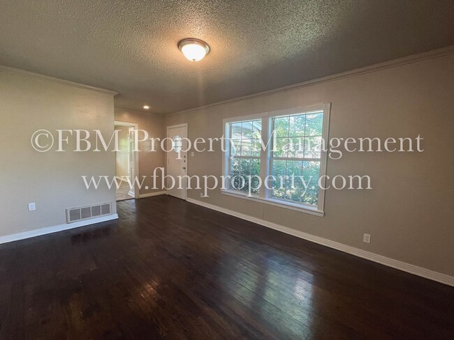 Foto del edificio - 802 Dunn St