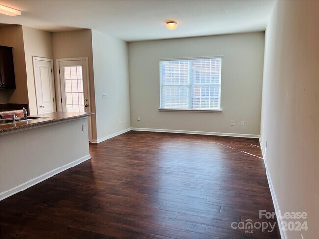 Building Photo - 9121 Bradstreet Commons Way