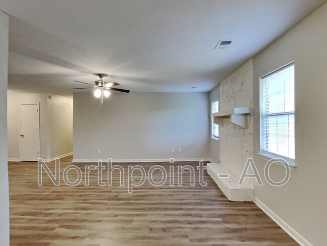 Foto del edificio - 928 N Cumberland Cir