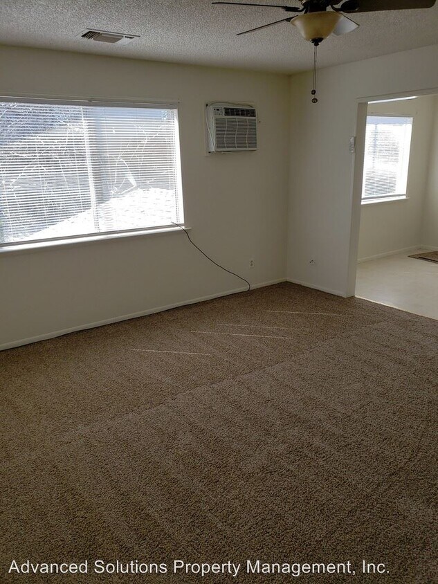 1707 Grand Coulee Blvd, Shasta Lake, CA 96019 Room for Rent in Shasta Lake, CA