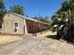 Building Photo - 1351 Leonard Ave