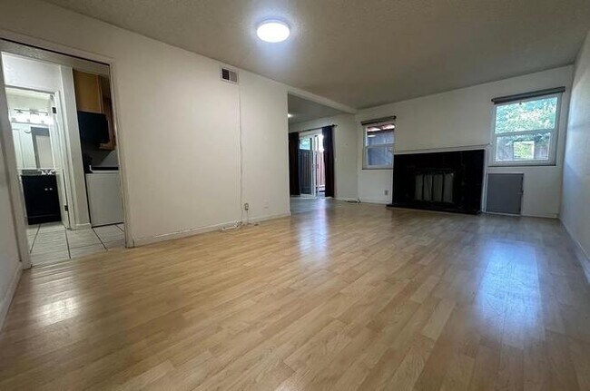 Foto del edificio - 254 Grau Dr