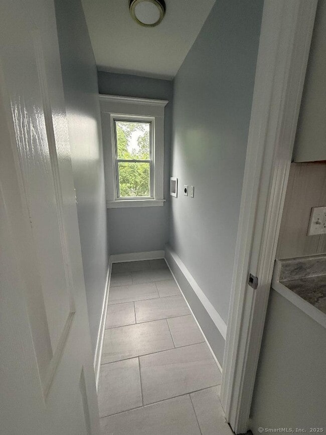 Building Photo - 431 Dixwell Ave
