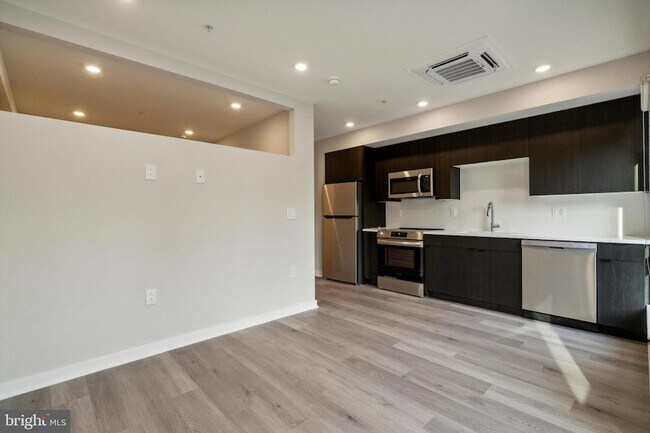 Foto del edificio - 3449 Scotts Ln