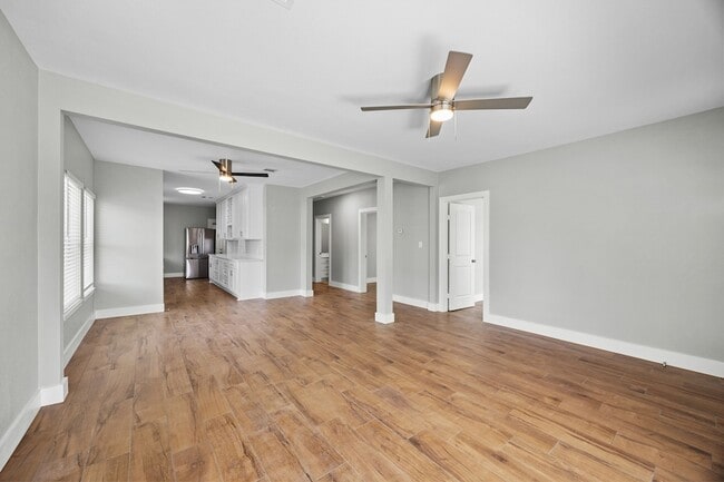 Building Photo - 3916 Kennon St