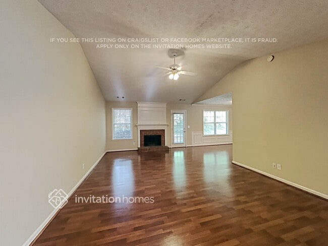 Building Photo - 193 Gloster Rd NW