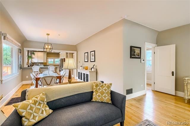 Building Photo - 839 Madison St