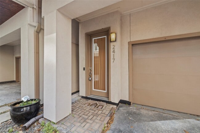 Foto del edificio - 2417 Charleston St