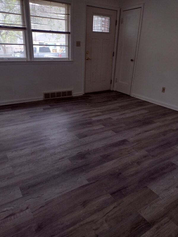 Foto del edificio - 318 S White Ave