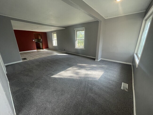 Foto del edificio - Pet Friendly, two bedroom, one bathroom, h...