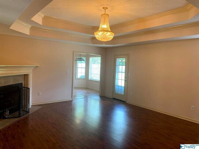 Building Photo - 18400 Belmont Cir