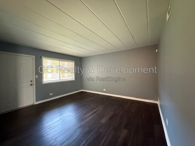 Building Photo - 332 Wilson Ave