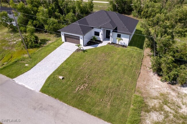 Foto del edificio - 3907 NW 45th Ln