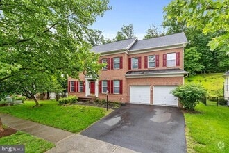 Building Photo - 43997 Riverpoint Dr