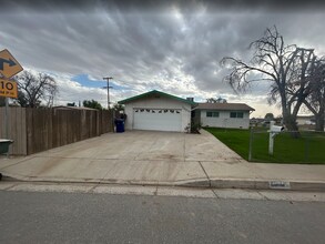 Building Photo - 7001 College Ave