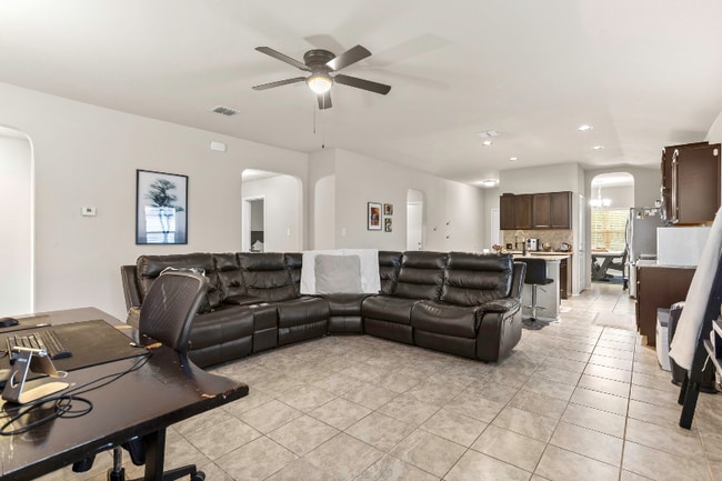 Building Photo - 7022 Phoebe View