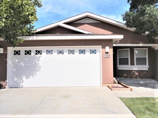 Primary Photo - 569 Santa Fe Meadows Dr NE