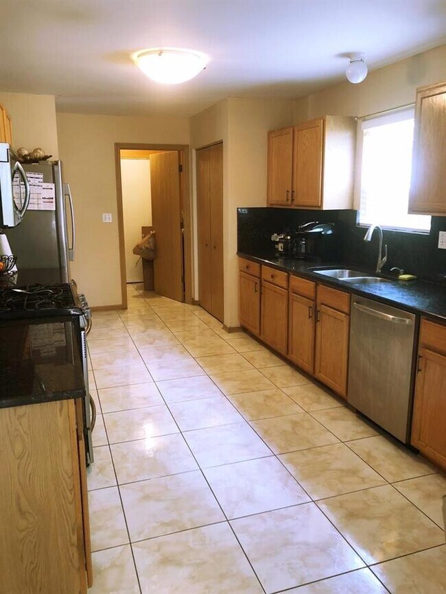 Foto del edificio - 16728 S Parker Ridge Dr, Lockport, IL, 60441