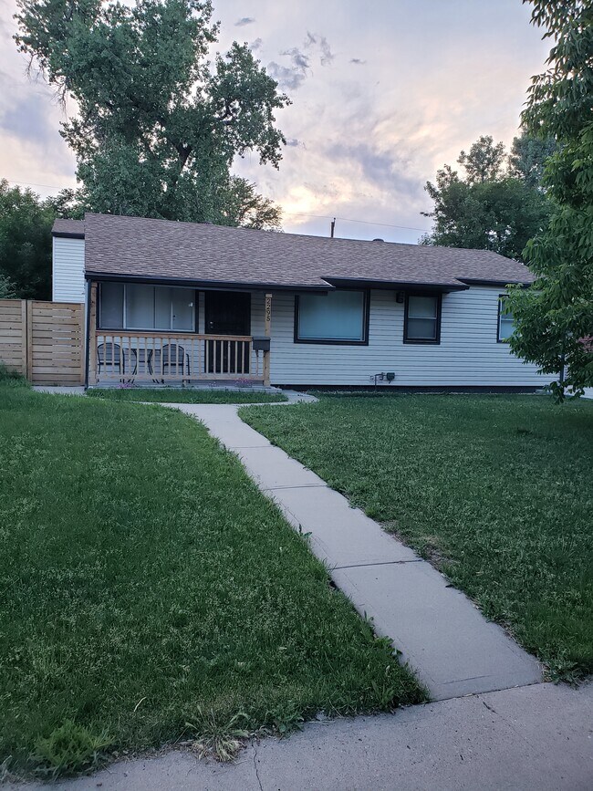 Building Photo - 2295 S Linley Ct