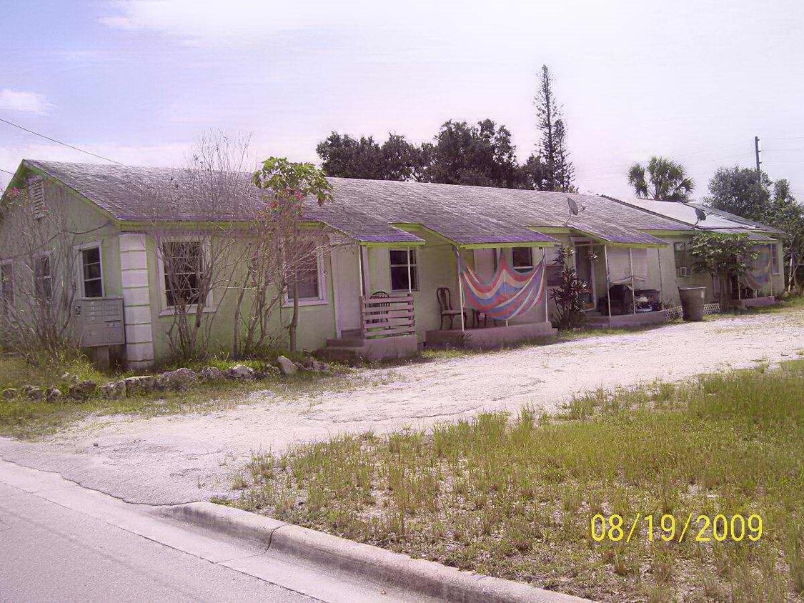 Primary Photo - 711 Avenue E