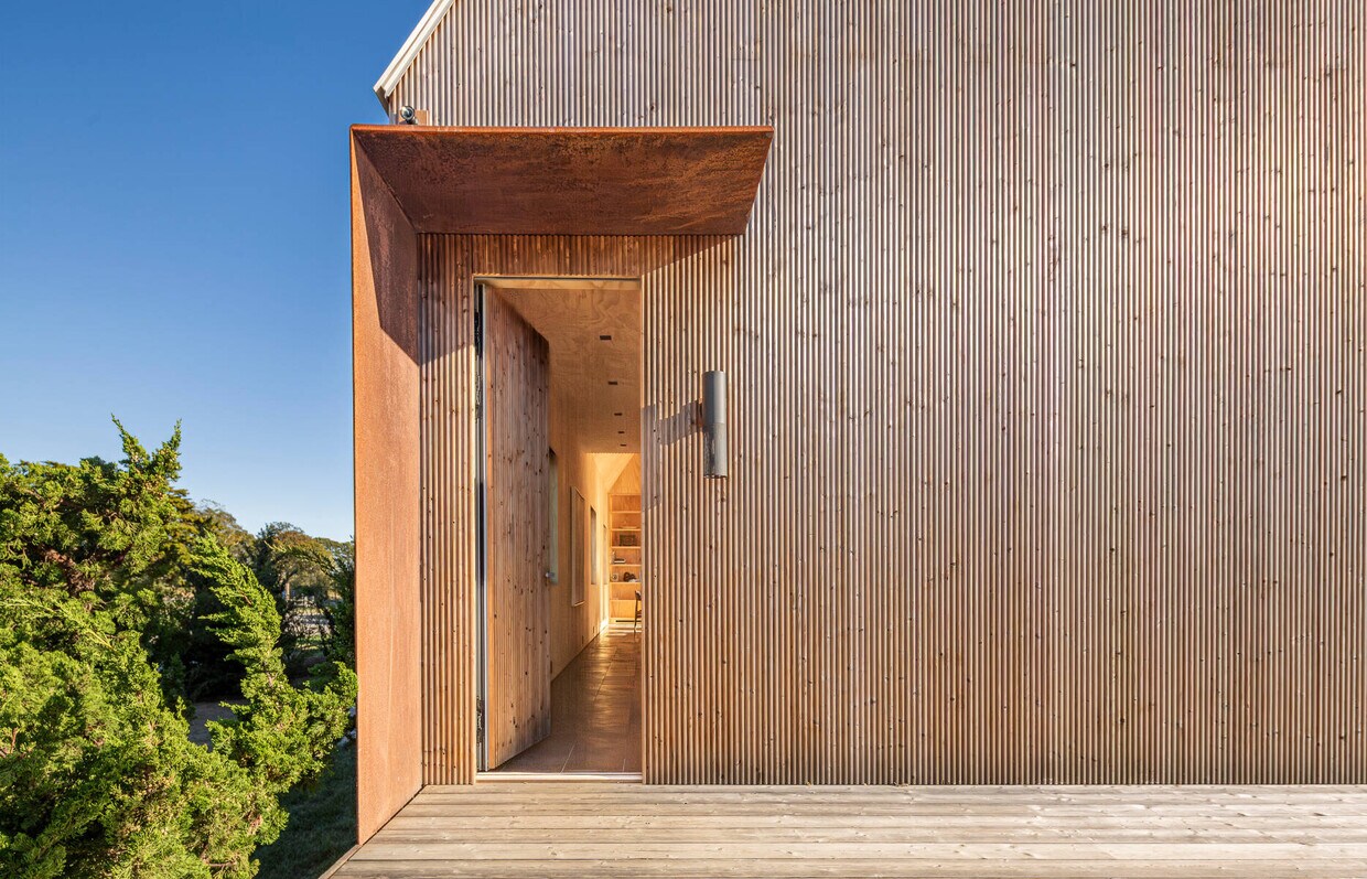 Primary Photo - 4 Pandion Rd