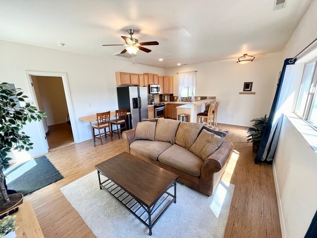 Sala de estar - 125 N 17th St